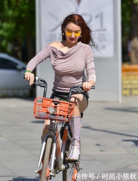 皮裤 穿这样的裤子,你怎么还好意思骑自行车,网友:真的没谁了