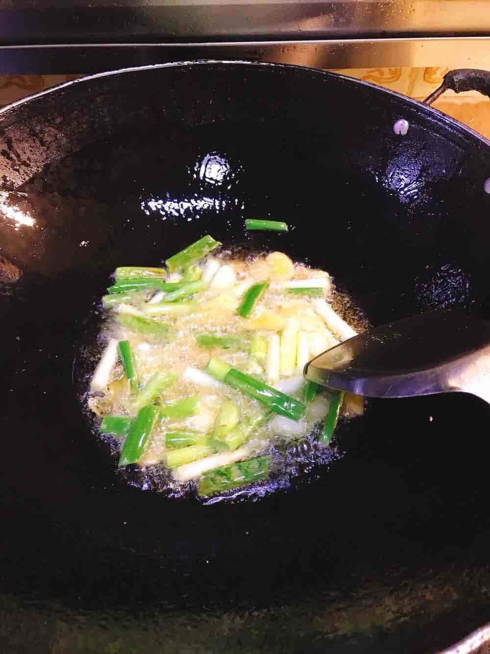 它是猪身上“最值钱”的一块肉，肉贩偷偷留着吃，识货的抢着买