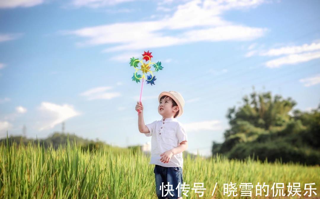 孩子|父母在这5个方面越舍得，孩子越有出息