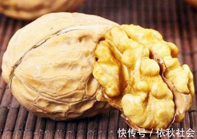 黄体酮|女人工资再少,3种“零食”多吃点,补充黄体酮,比护肤品靠谱!