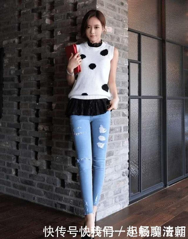 美女穿搭尽显清爽迷人的好身姿,魅力牛仔裤显青春活力十足