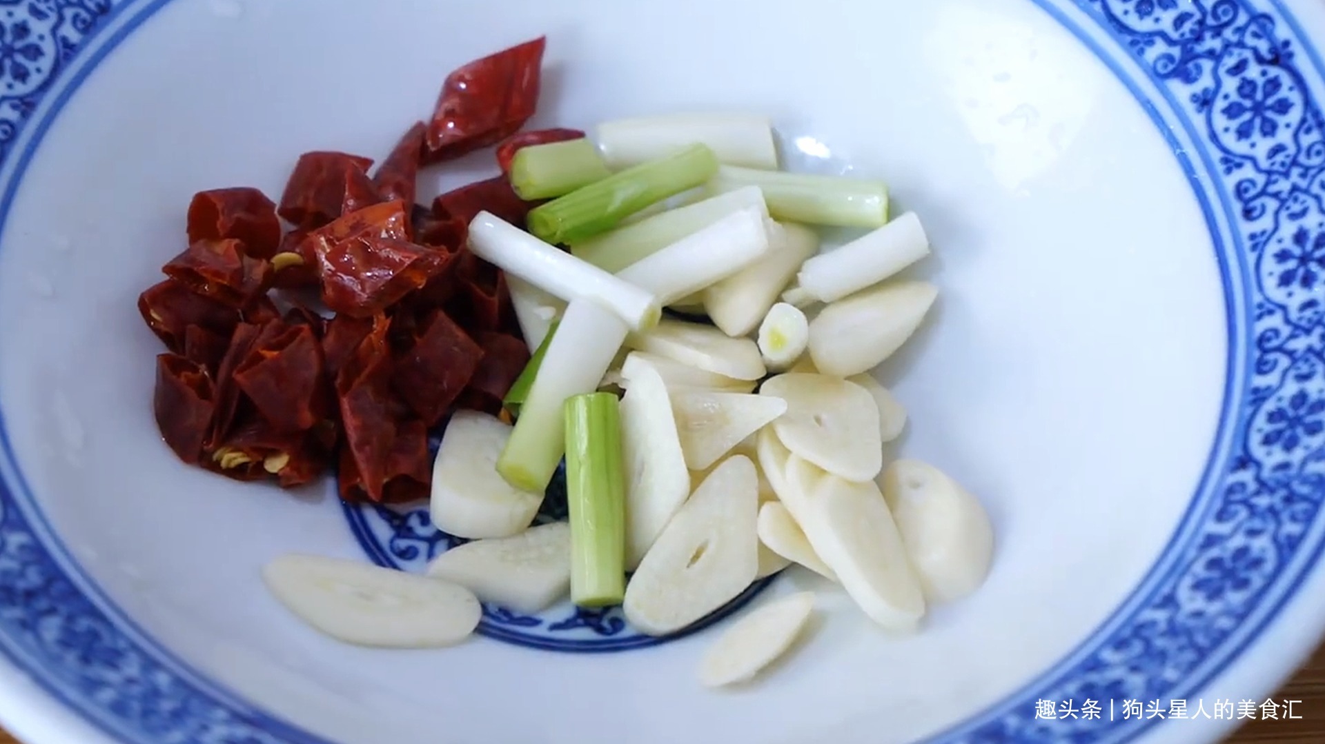 18块一份的豆角烧茄子为什么好吃很多人不懂,教你正确的做法