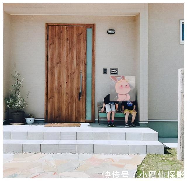档次|不得不佩服日本的入户设计,镜子+凳子竟如此高级,上档次又便利