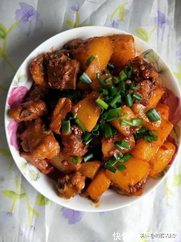 推荐这12道容易上手的特色家常菜，在家就能做大厨，收藏学起来