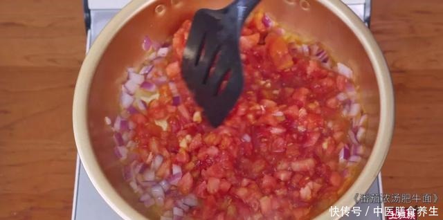 90%的人不知道,面条加点它,好吃到连锅端