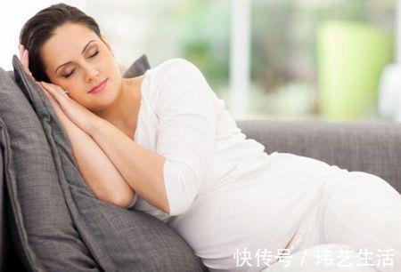 胎儿|孕妈睡觉翻来覆去,会对胎儿有什么影响越到孕晚期越严重