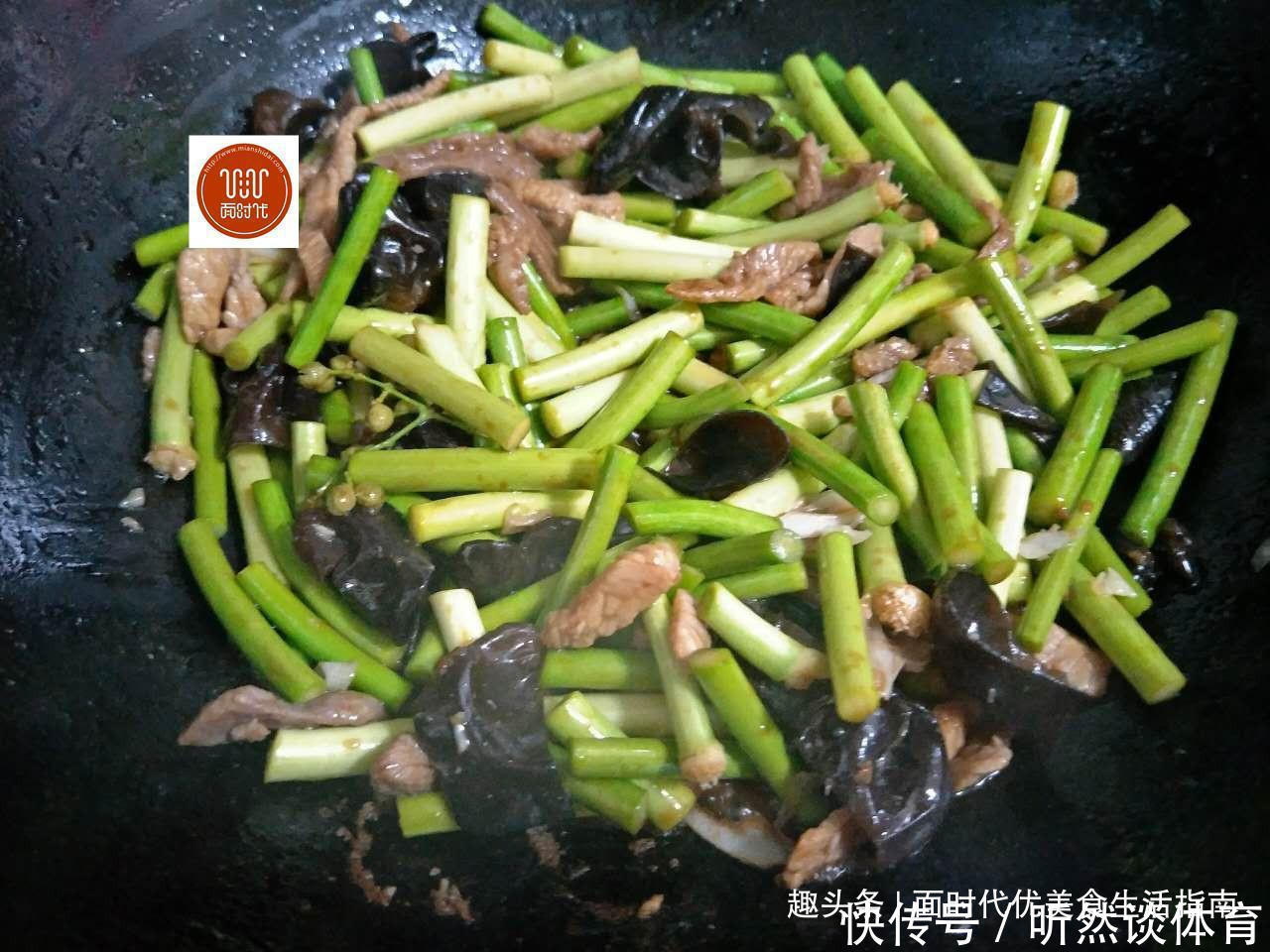 美食生活|教你一道快手下饭菜,做法简单,味道却超好,闻着香吃着更香!