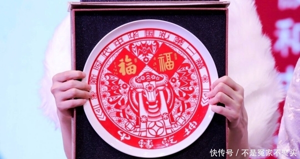 乔领、宁雪君国礼福看盘,牛年履新拍卖开局大吉