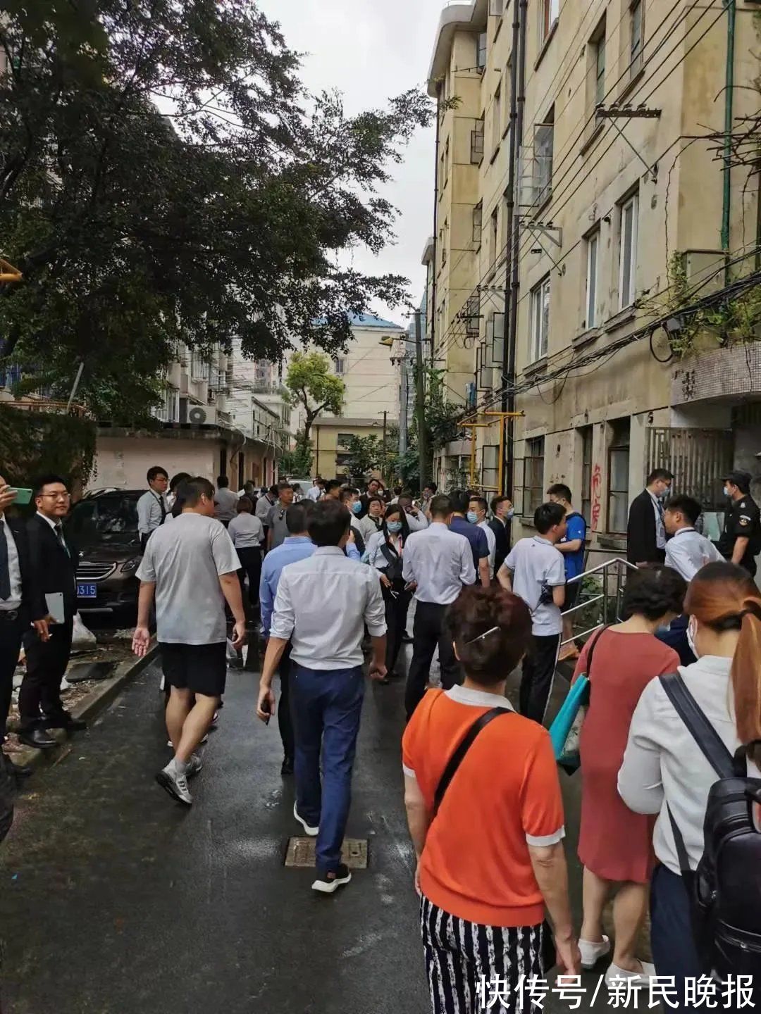 房东|上海神秘房东抛售93套陆家嘴旁“老破小”,套现4.5亿元?真相查清楚了