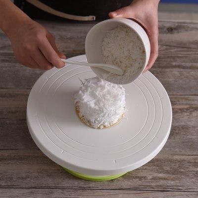 十分钟快手菜详细步骤｜雪白椰丝蛋糕，比外卖强