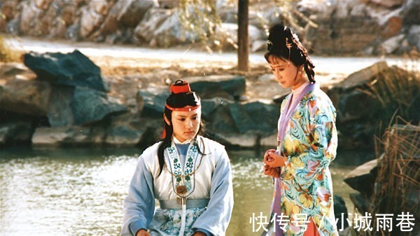 宝玉!宝钗嫉妒宝琴,私底下做了一件事展开报复,神不知鬼不觉!