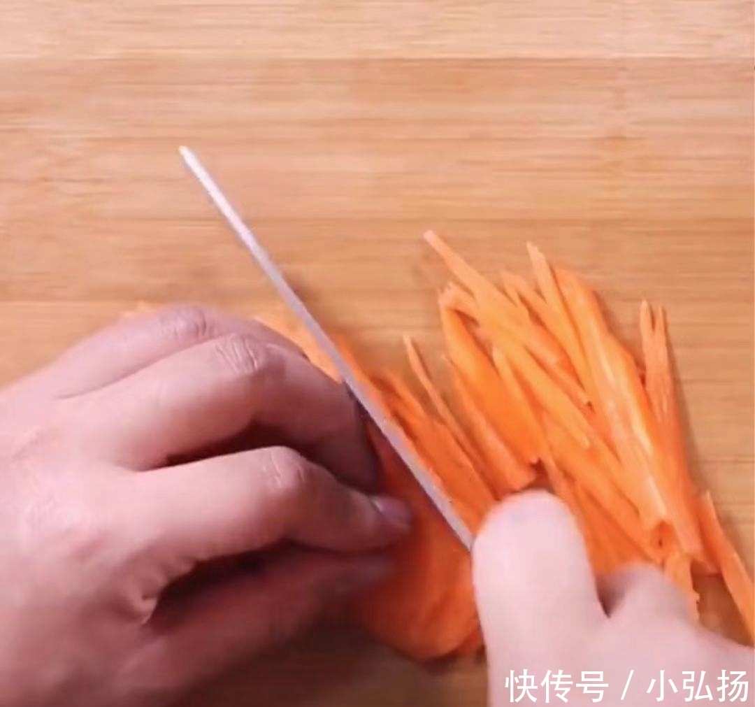 鱼香肉丝:特别好吃的一道菜,简单又有食欲,口诀告诉你们~