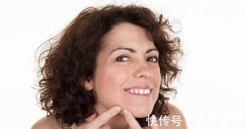 乳房|女人雌激素低,身上几处或许会“出卖”你,现在知道还不晚