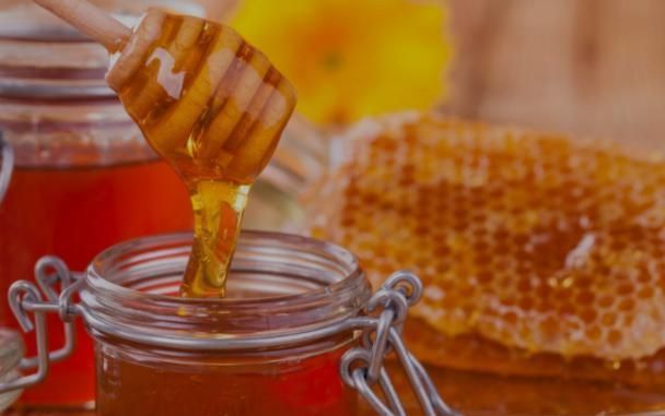 蜂蜜|胃病不能吃豆腐?医生提醒:想养胃,牢记三种食物,胃痛或会好转