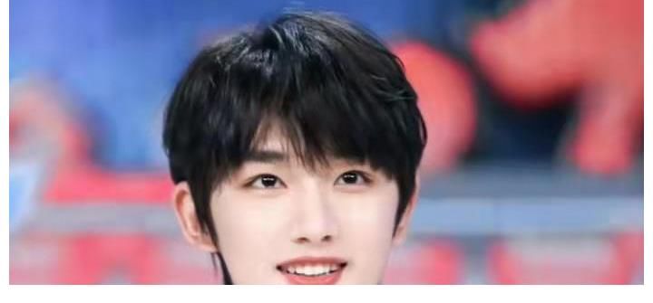 杨迪|丁程鑫官宣加入《快乐大本营》引发热议，节目也需要加入新鲜血液