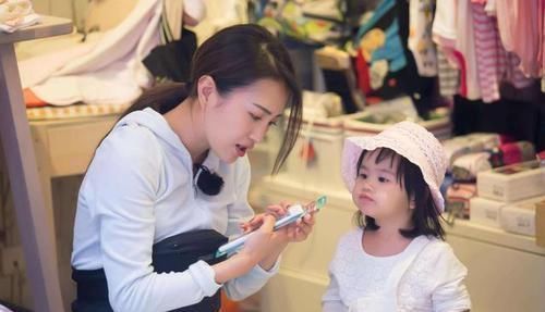 女儿|8岁女儿深夜发烧，嘴里一直喊“洗衣机坏了”，妈妈打开后泪崩