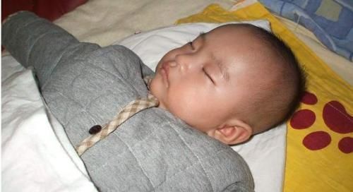 孩子|长点心吧!冬天给孩子穿成这样,不仅影响发育还会感冒