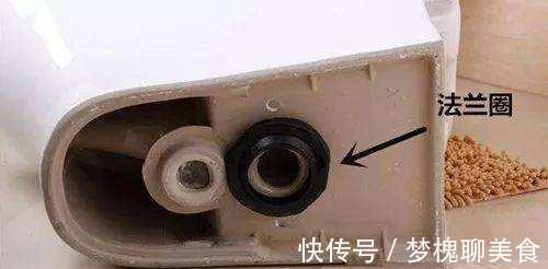 马桶|好多人装马桶忘装这个东西，难怪卫生间越用越臭，后悔我家才知道