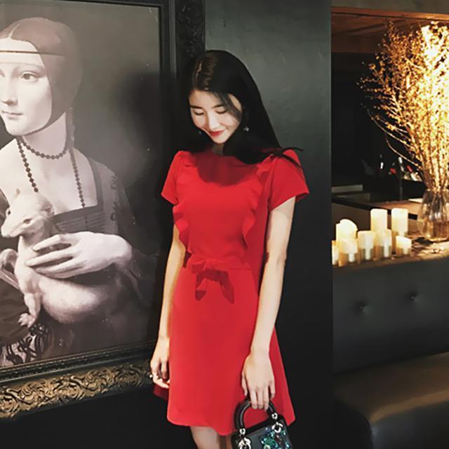裙子|一袭红色连衣裙,女神般气质你值得拥有