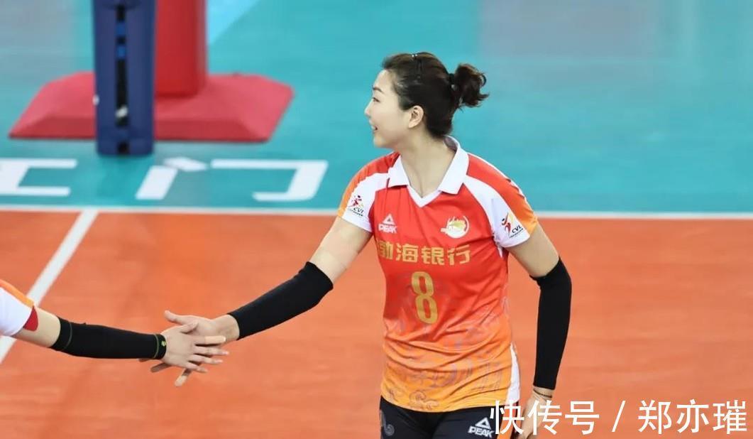 北京|李盈莹瓦尔加斯左右开弓,天津女排3比0豪取十连胜,北京九战皆墨
