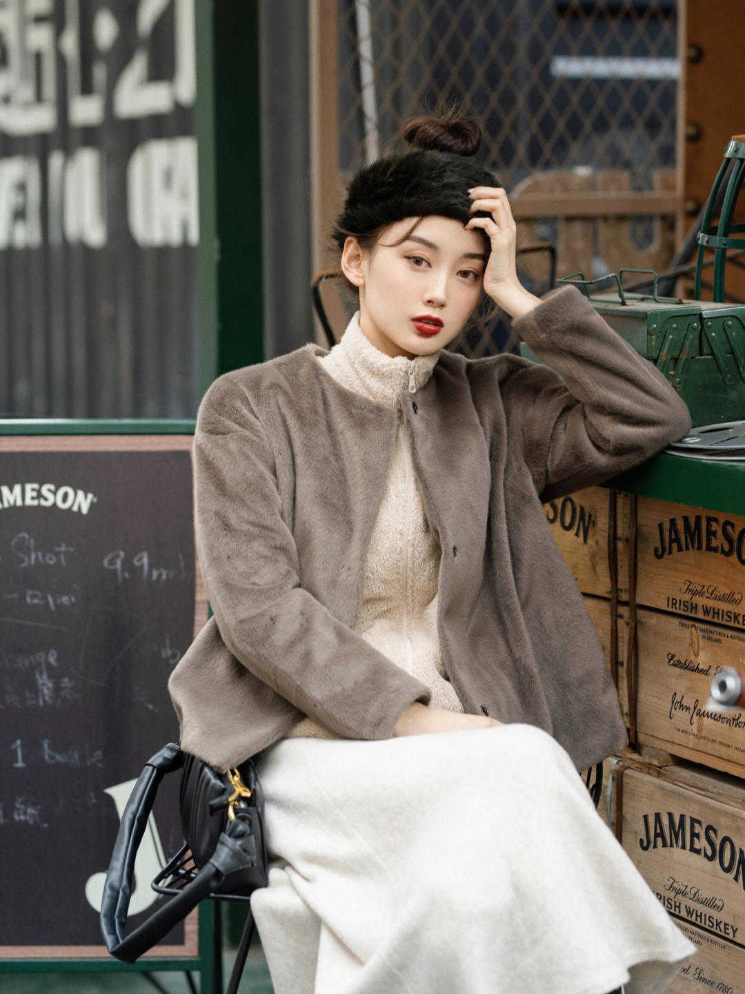 保暖|上身不臃肿!百搭还保暖的“摇粒绒”外套火了,让你穿上不想脱