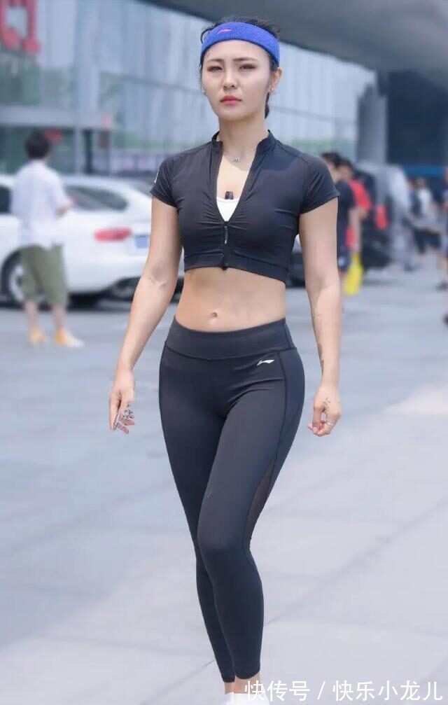 裤子 打底裤穿出时尚女神的个性时髦感,穿出时尚朝气