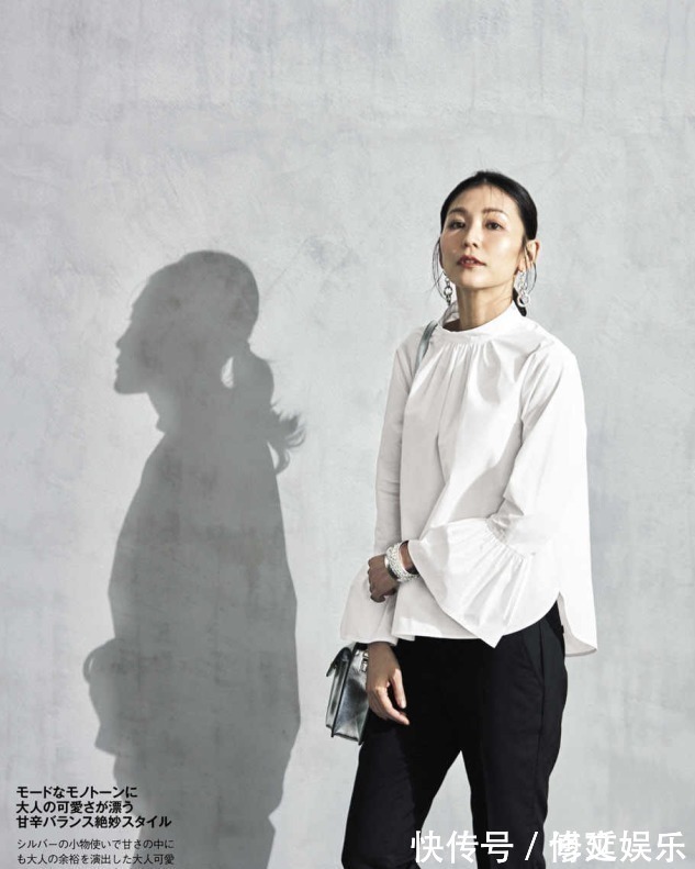 时髦 奔五奔六的女人别总穿深色衣服,试试这些亮色穿搭,时髦更显年轻