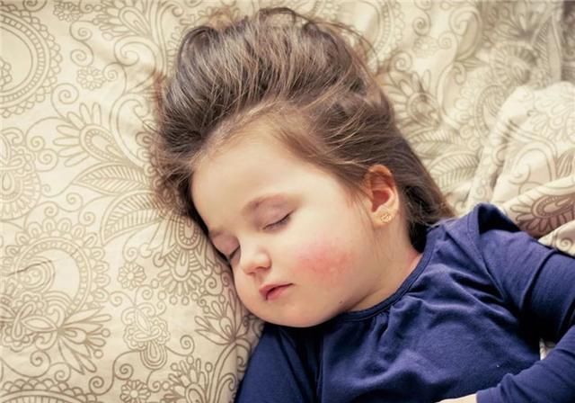 亲子关系|晚上这个点睡,孩子会比一般人更聪明!家长一定要看