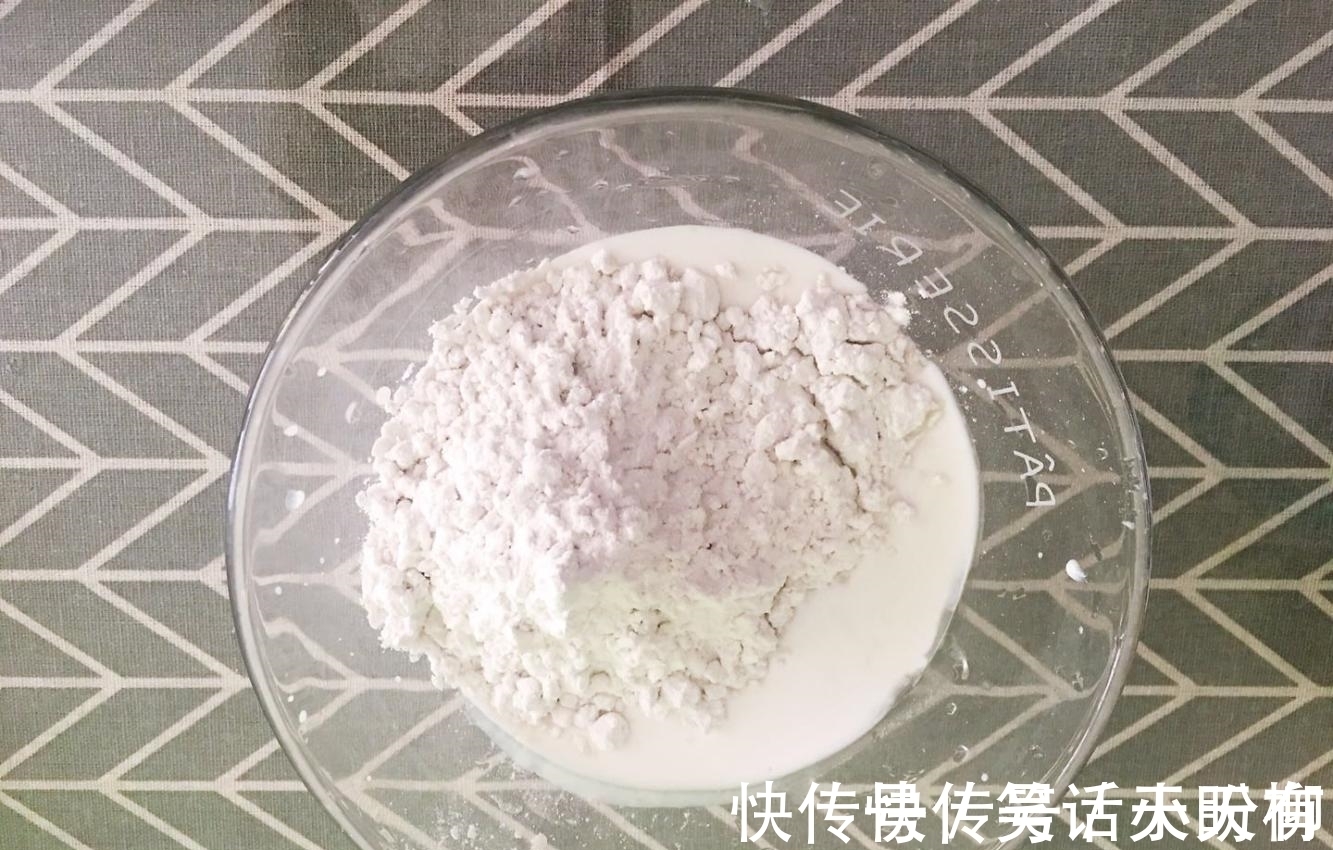 营养健康|紫薯千层糕做法太简单了, 搅一搅, 蒸一蒸, 爽口弹牙又营养健康