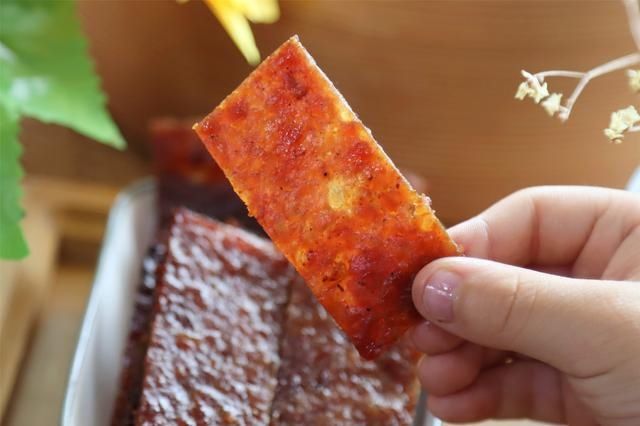 肉片|用猪肉做零食，在家自制“猪肉脯”，每一口都香喷喷的，老简单了