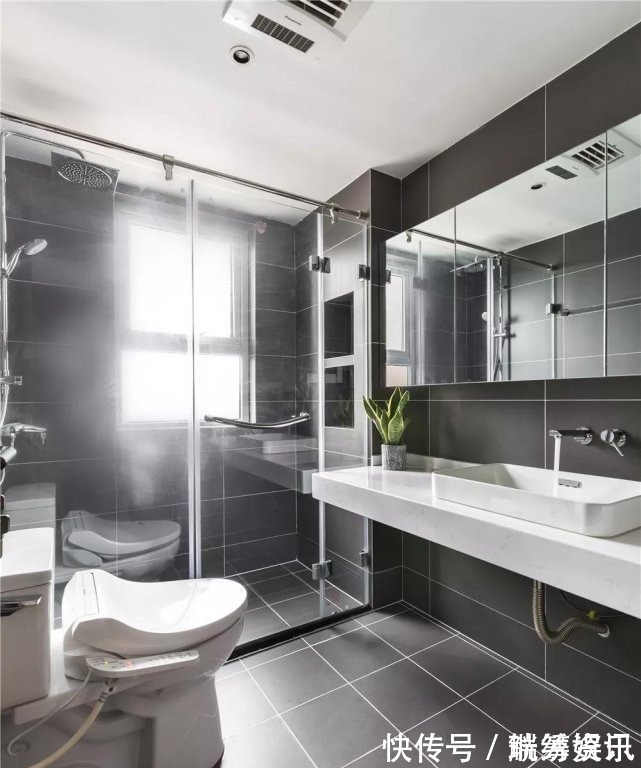 灰色调|143平简约四居室,水泥灰和原木风的家具打造的空间,让人羡慕