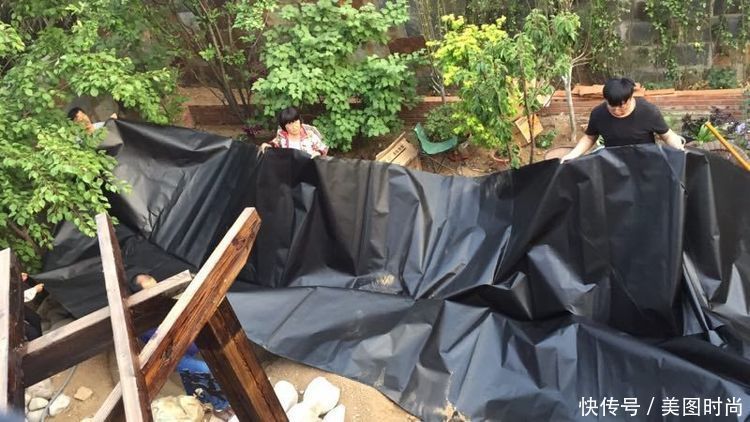 花园改造：3年前买了栋带170㎡花园的房子，过上种花草的乡村生活