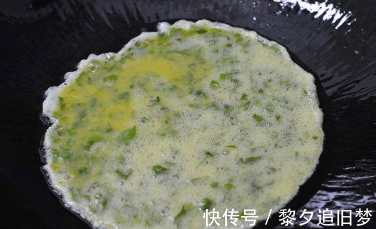 大厨|“热锅凉油”什么意思看了大厨的做法后,才知道自己一直都错了