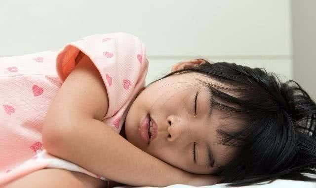 孩子|叫孩子起床时,尽量晚于这个点,长个子的关键期,妈妈别搞错了