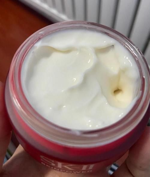 被称为面霜中的“四大天王”：SKII嫩肤提亮，海蓝之谜修复没得比