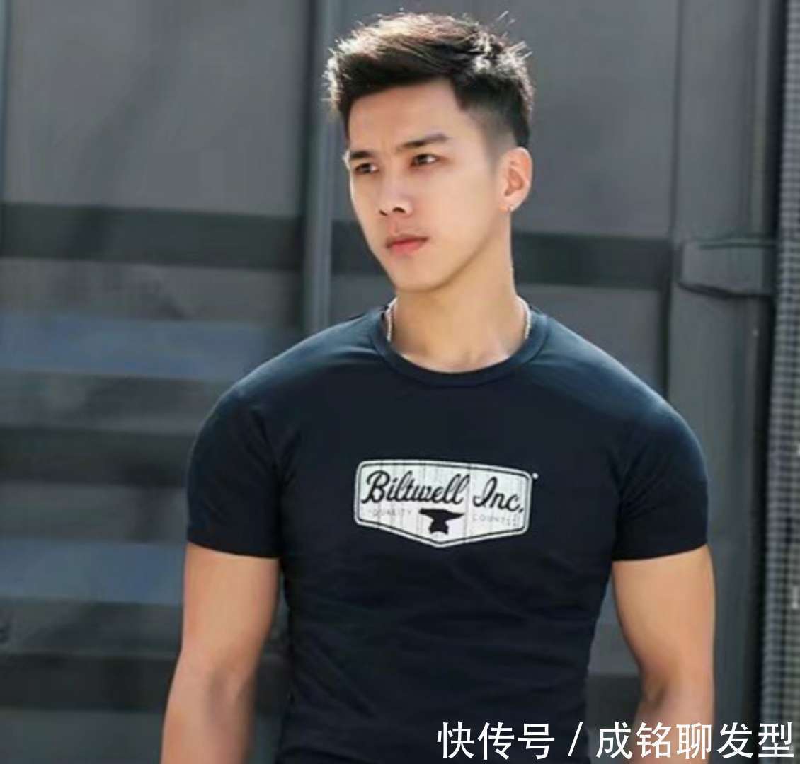 优点|为啥理发师都喜欢理“两边剪短”的发型?有三个优点,建议了解下