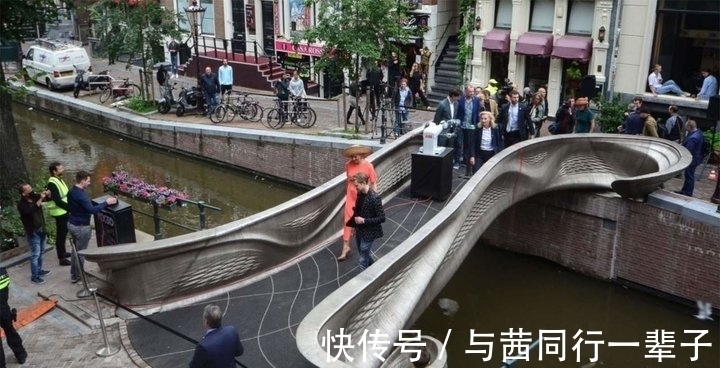荷蘭人用意想不到的方法 把一座應屬於外星的橋造了出來 中國熱點