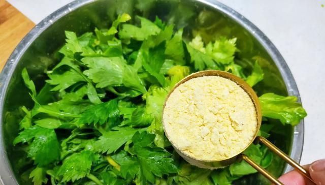 益君|失眠便秘都怕这个菜,每天一盘真便宜,肠道通瘦得快,安睡到天亮