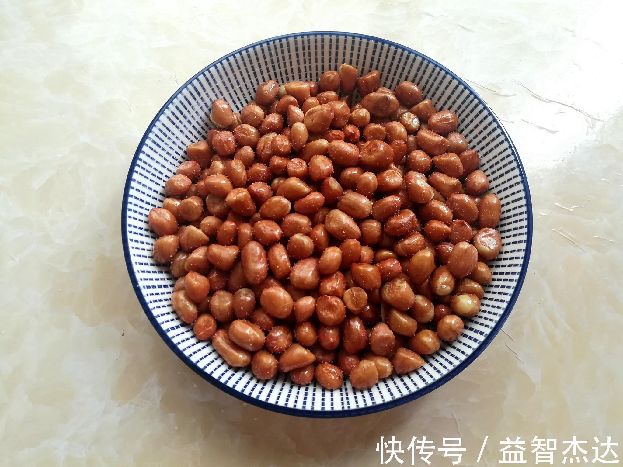 炒花生米|炒花生米用哪种油大厨用对了,花生不吃油,放一个星期嘎嘣脆