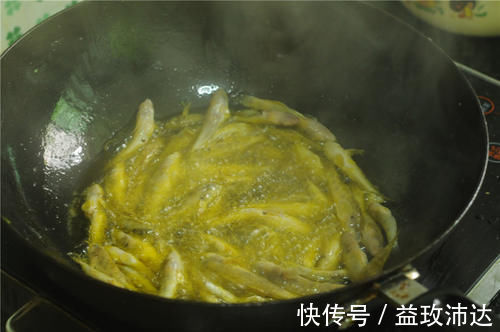 冬天不吃它太可惜,钙是虾肉的10倍,5块钱一斤,识货的抢着买