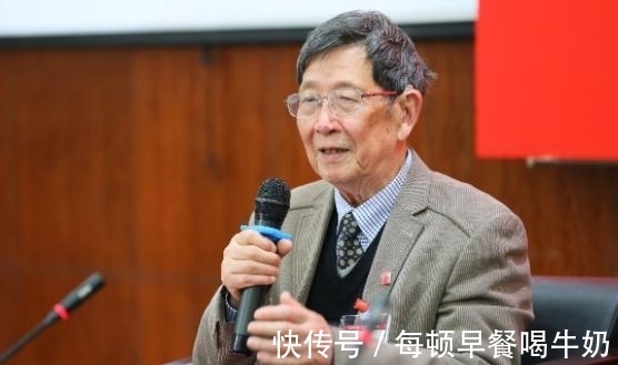 高血脂患者|76岁退休医生，研究血脂多年，建议：少吃3种食物，血脂或许稳定