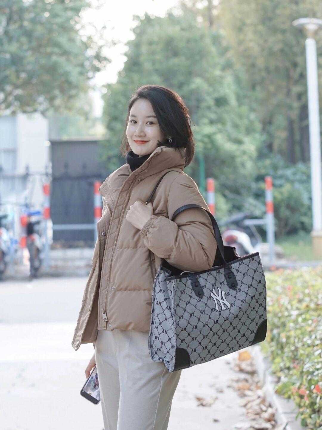 外套|寒冬的最强CP绝对是短外套+裤子,显高显瘦有气质,高级又时髦