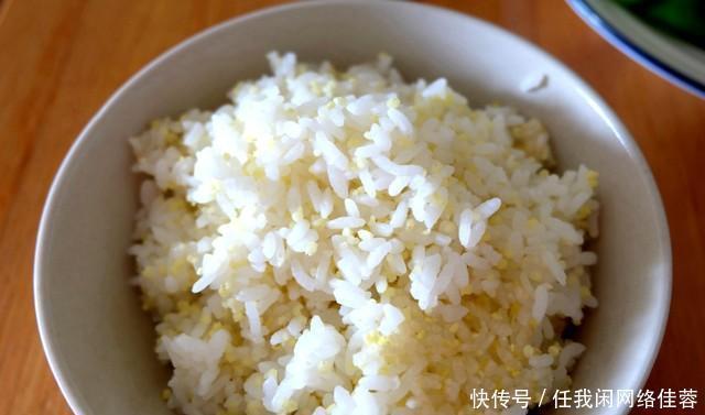 午餐|晒一晒四口人的午餐,四个菜,一个汤,花费不到60元,比外卖强