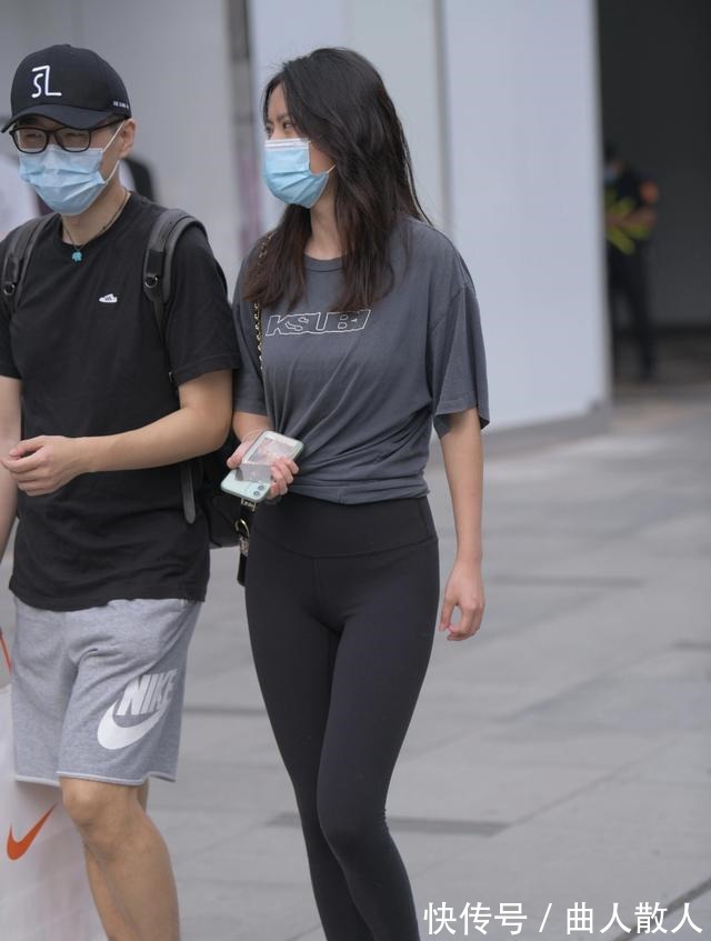 瑜伽裤 最近很火的瑜伽裤穿搭可一裤两用,很喜欢~!