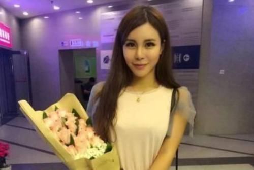 寶馬|那個寧愿坐在寶馬里哭的拜金女馬諾,10年過去了,她嫁入了豪門嗎