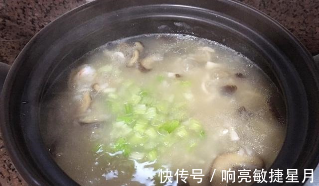 什锦海鲜粥|早餐万万不能缺席，什锦海鲜粥，清香美味，浓稠细腻，特美味！