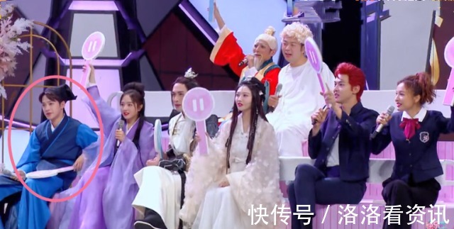 别想打扰我学习|《快本》迎来最不配合嘉宾,玩游戏一脸不耐烦,给镜头都不看一眼