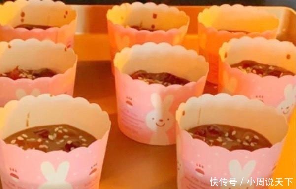 烤箱|一道自制的红糖糯米糕,软糯香甜,甜点制作可没你们想的那么复杂!