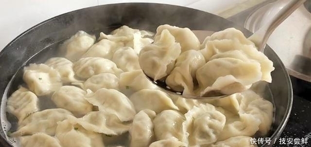 春天要多吃此菜,比韭菜还鲜,只要2元一斤,用来包饺子超级香