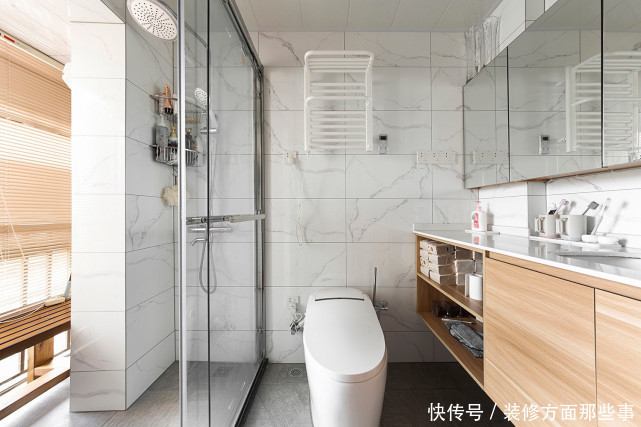 吧台|89平日式风二居室,将吧台柜子变成鞋柜,与开放式的厨房互动